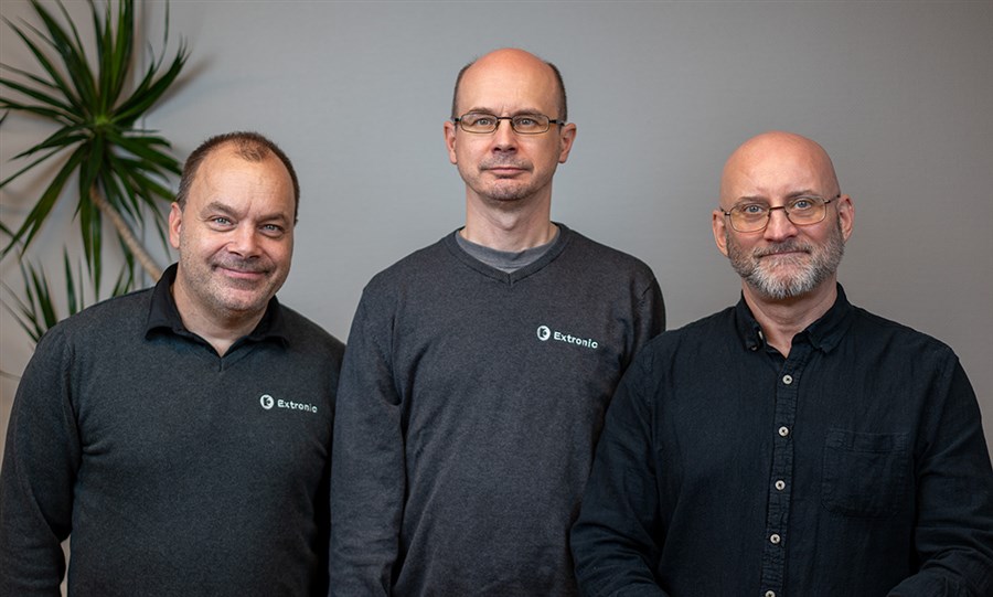 Daniel Dahlgren, Mecki Granberg och Johny Åkerlund förvärvar aktiemajoriteten i Extronic via sitt gemensamma bolag Jomeda.